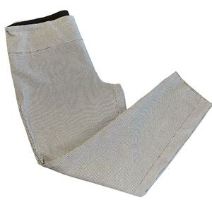 Elegant Black Green and White houndstooth Patterned Pants by S. C. & CO.